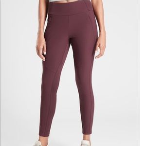 Athleta Hybrid trek tight - new